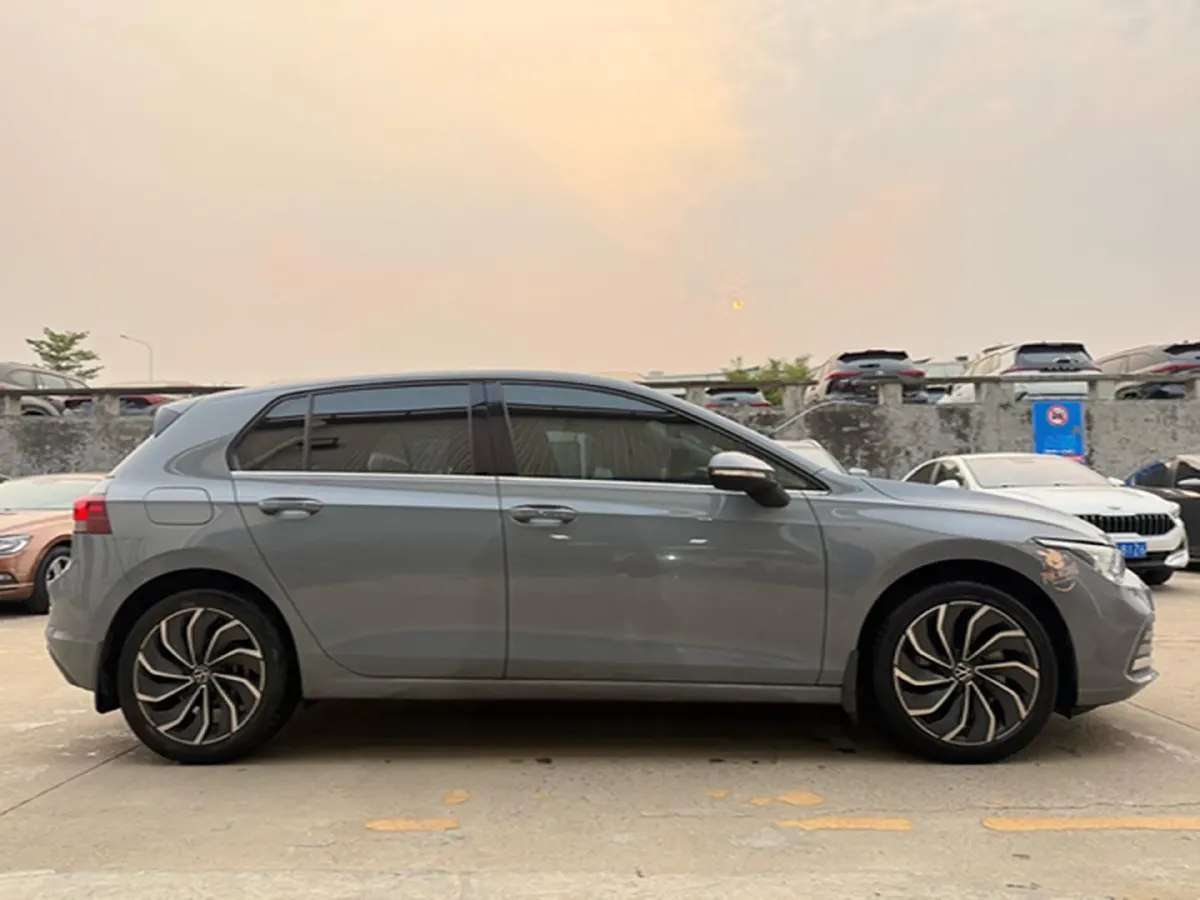 2023 Volkswagen Golf 1.4T 150HP L4 7DCT,autocango,china used car exporter,china ev exporter,chinese used car exporter,chinese used ev exporter