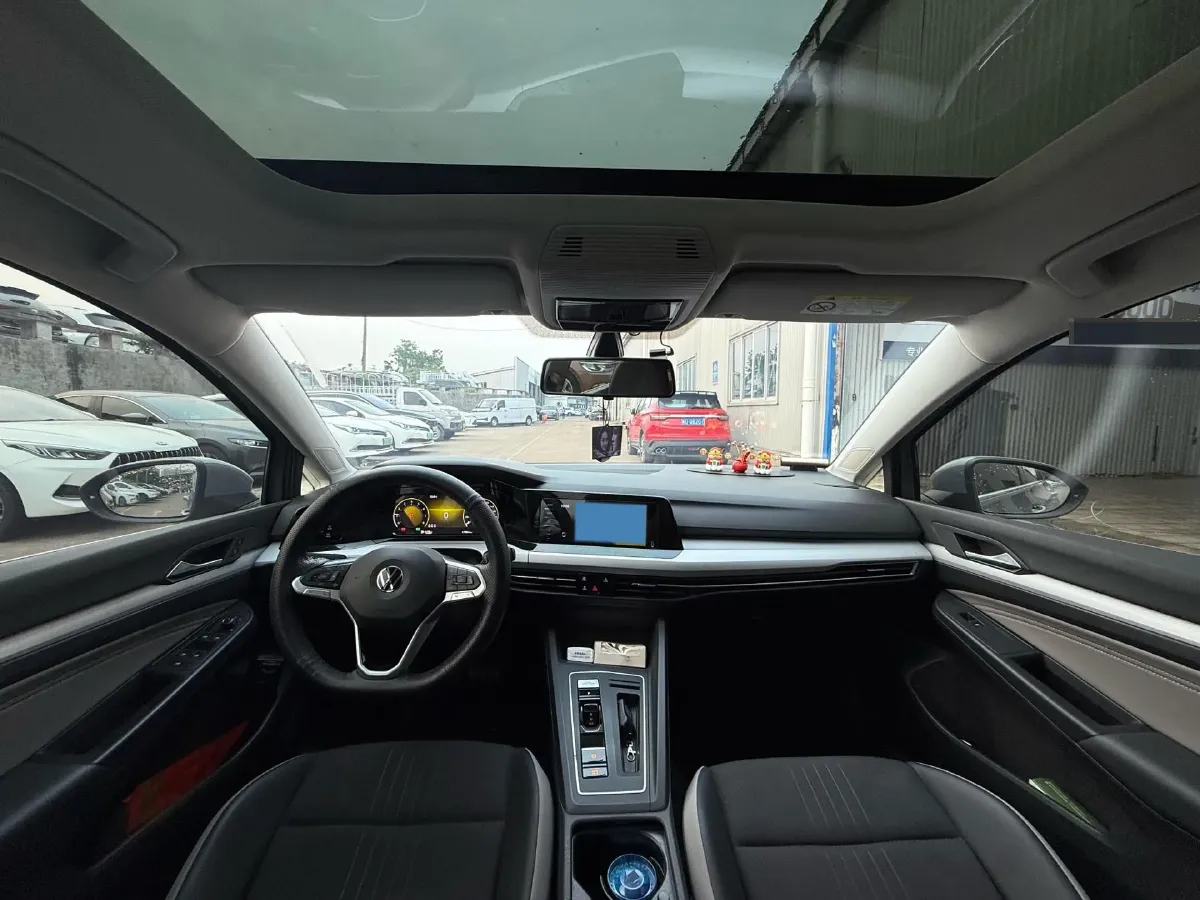 2023 Volkswagen Golf 1.4T 150HP L4 7DCT,autocango,china used car exporter,china ev exporter,chinese used car exporter,chinese used ev exporter