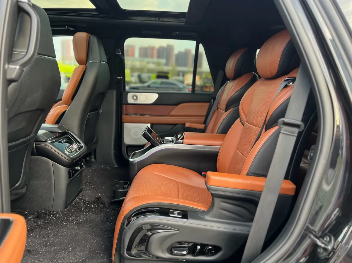 2020 Lincoln Navigator 3.5T 388HP V6 10AT,autocango,china used car exporter,china ev exporter,chinese used car exporter,chinese used ev exporter