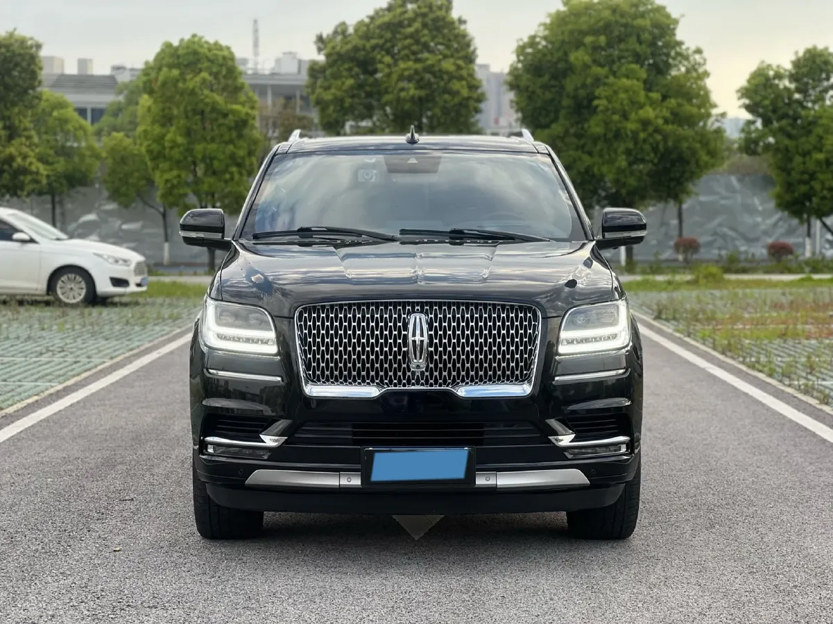 2020 Lincoln Navigator 3.5T 388HP V6 10AT,autocango,china used car exporter,china ev exporter,chinese used car exporter,chinese used ev exporter
