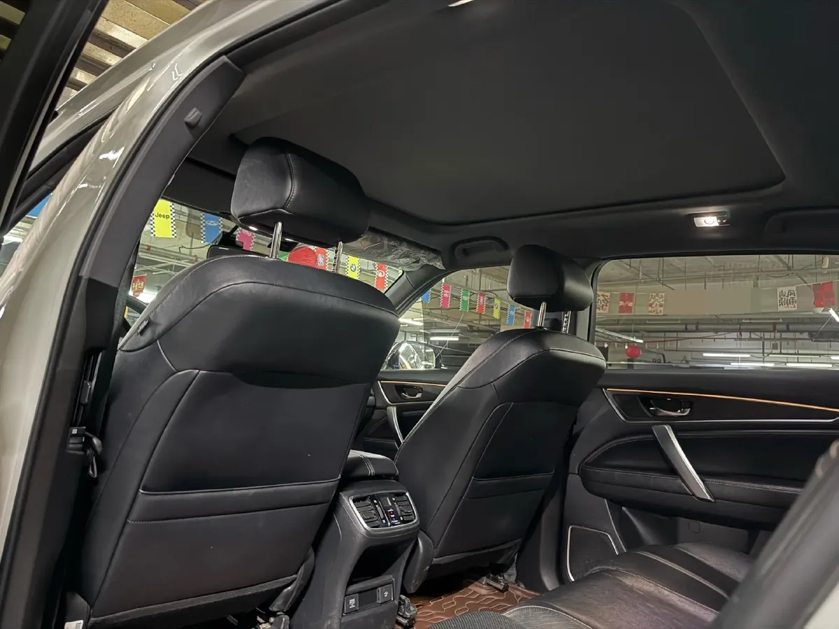 2020 Honda UR-V 2.0T 272HP L4 9AT,autocango,china used car exporter,china ev exporter,chinese used car exporter,chinese used ev exporter