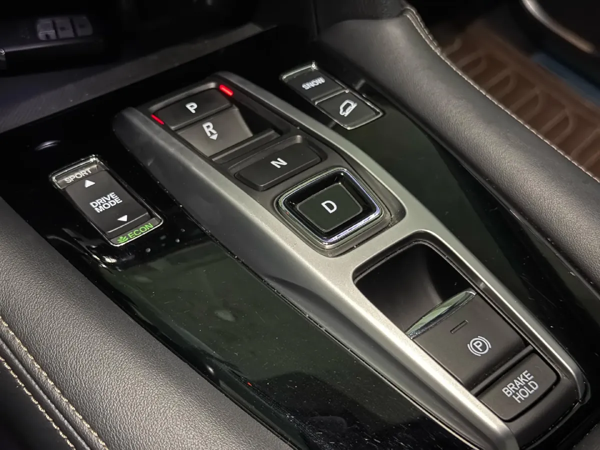 2020 Honda UR-V 2.0T 272HP L4 9AT,autocango,china used car exporter,china ev exporter,chinese used car exporter,chinese used ev exporter