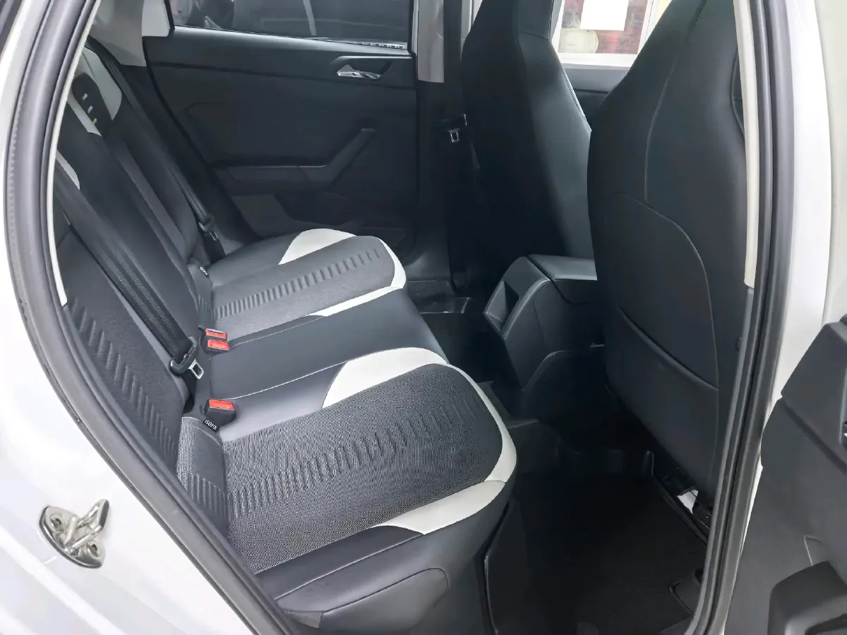 2019 Volkswagen Polo 1.5L 113HP L4 6AT,autocango,china used car exporter,china ev exporter,chinese used car exporter,chinese used ev exporter