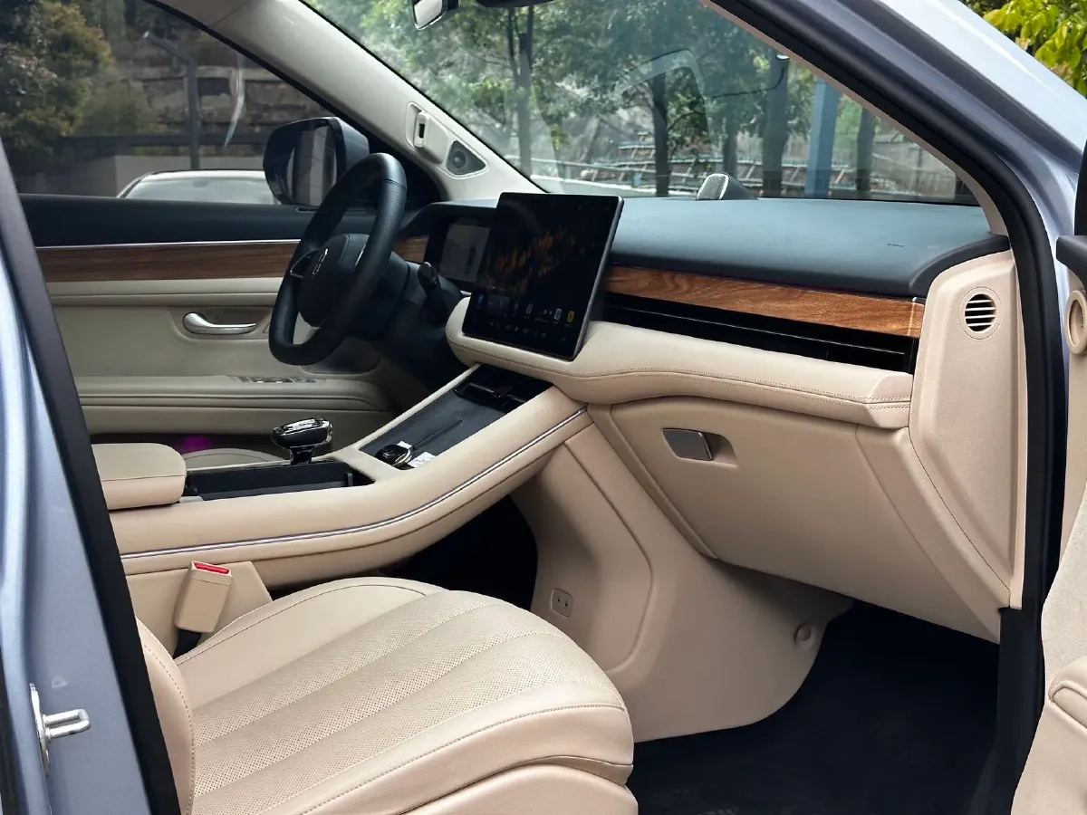 2022 Volvo S60 2.0T 197HP L4 8AT,autocango,china used car exporter,china ev exporter,chinese used car exporter,chinese used ev exporter