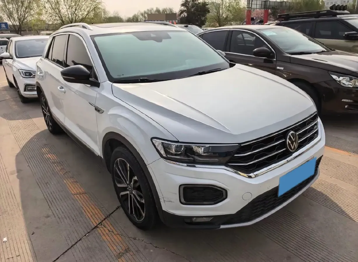 2022 Volkswagen T-Roc 1.4T 150HP L4 7DCT,autocango,china used car exporter,china ev exporter,chinese used car exporter,chinese used ev exporter