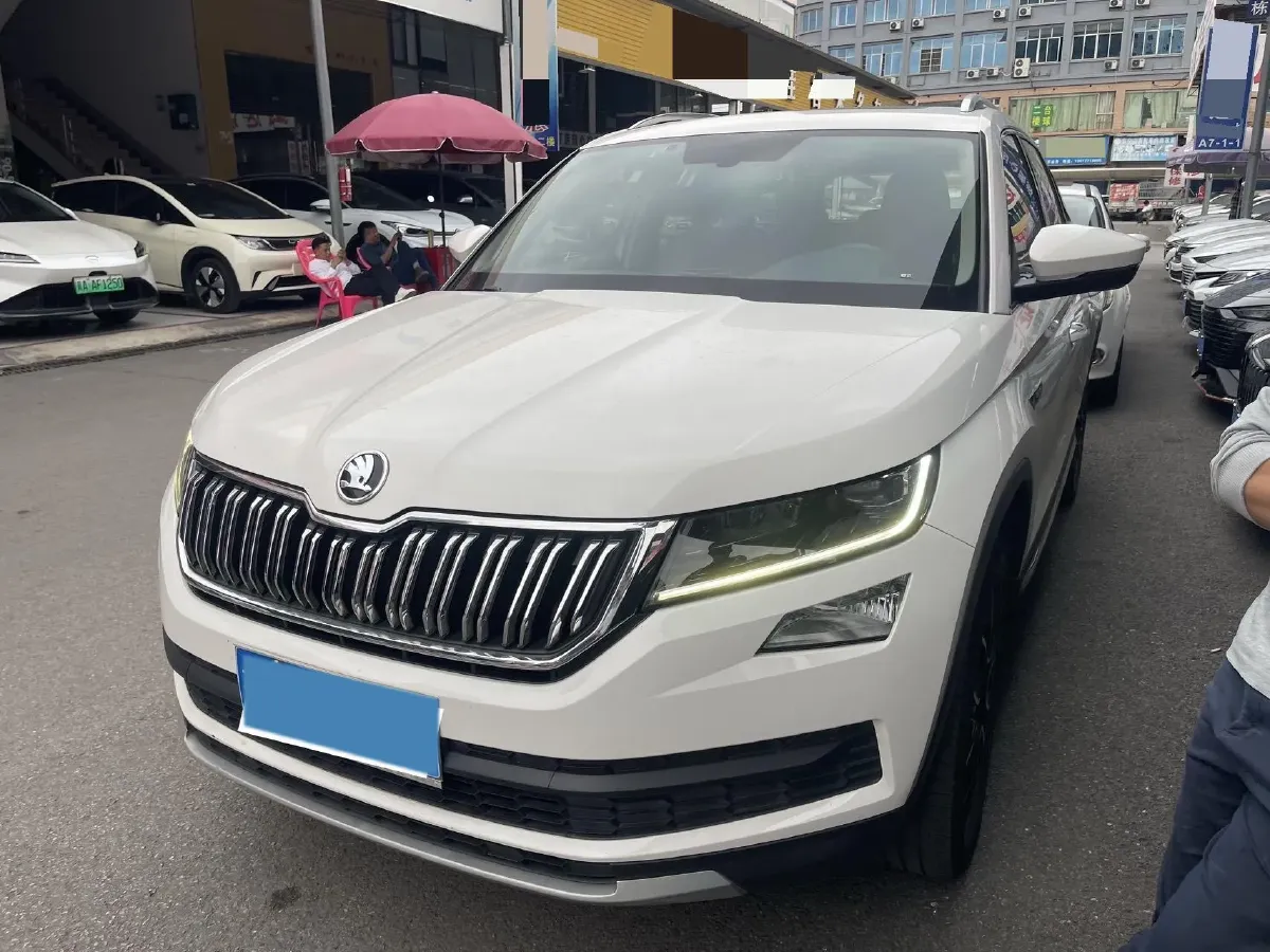 2018 Skoda Kodiak 1.8T 180HP L4 7DCT,autocango,china used car exporter,china ev exporter,chinese used car exporter,chinese used ev exporter