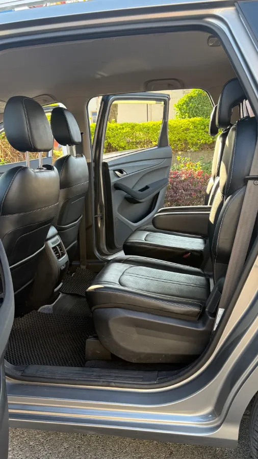 2018 BaoJun 360 1.5L 112HP L4 6MT,autocango,china used car exporter,china ev exporter,chinese used car exporter,chinese used ev exporter