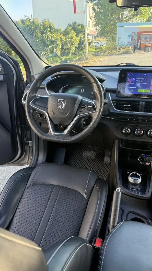 2018 BaoJun 360 1.5L 112HP L4 6MT,autocango,china used car exporter,china ev exporter,chinese used car exporter,chinese used ev exporter