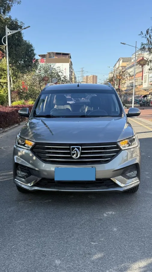 2018 BaoJun 360 1.5L 112HP L4 6MT,autocango,china used car exporter,china ev exporter,chinese used car exporter,chinese used ev exporter