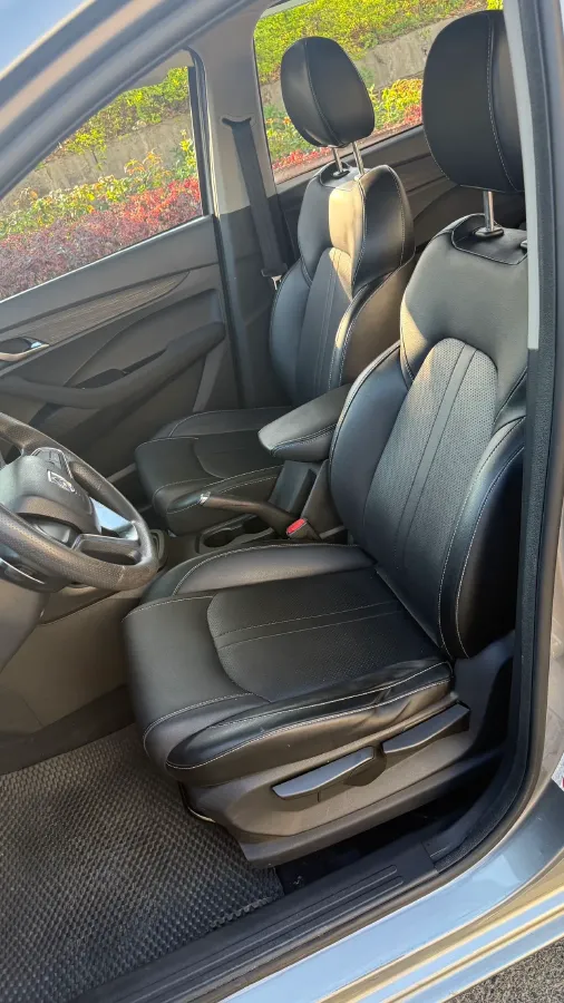 2018 BaoJun 360 1.5L 112HP L4 6MT,autocango,china used car exporter,china ev exporter,chinese used car exporter,chinese used ev exporter