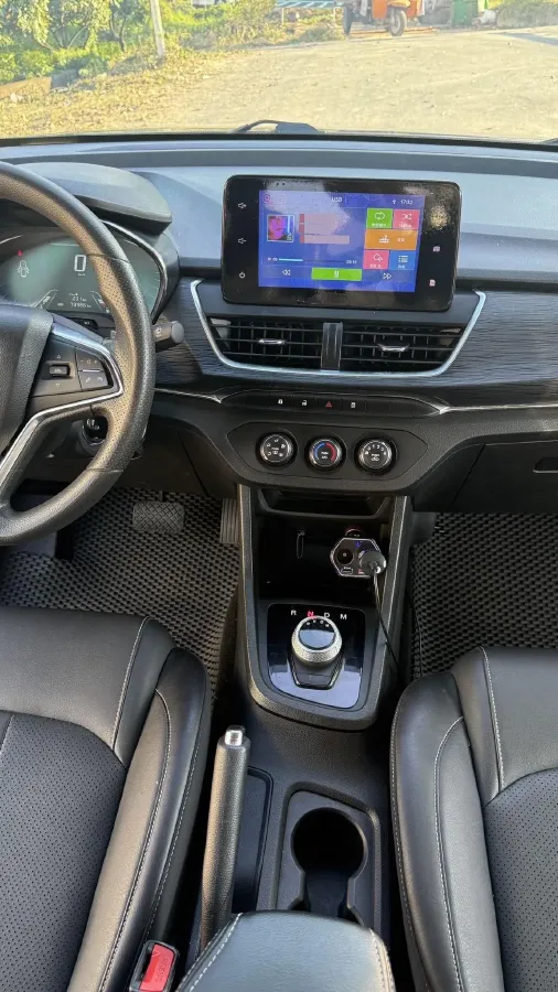 2018 BaoJun 360 1.5L 112HP L4 6MT,autocango,china used car exporter,china ev exporter,chinese used car exporter,chinese used ev exporter