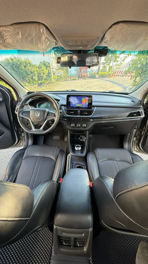 2018 BaoJun 360 1.5L 112HP L4 6MT,autocango,china used car exporter,china ev exporter,chinese used car exporter,chinese used ev exporter