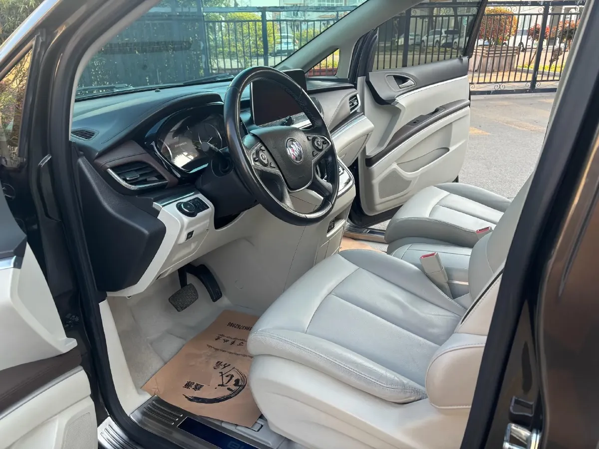 2021 Buick GL8 2.0T 237HP L4 9AT,autocango,china used car exporter,china ev exporter,chinese used car exporter,chinese used ev exporter