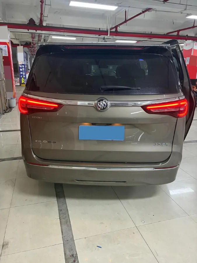 2021 Buick GL8 2.0T 237HP L4 9AT,autocango,china used car exporter,china ev exporter,chinese used car exporter,chinese used ev exporter