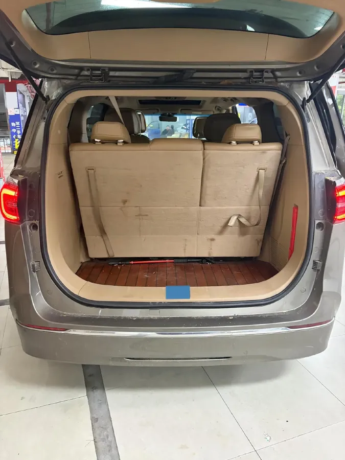 2021 Buick GL8 2.0T 237HP L4 9AT,autocango,china used car exporter,china ev exporter,chinese used car exporter,chinese used ev exporter