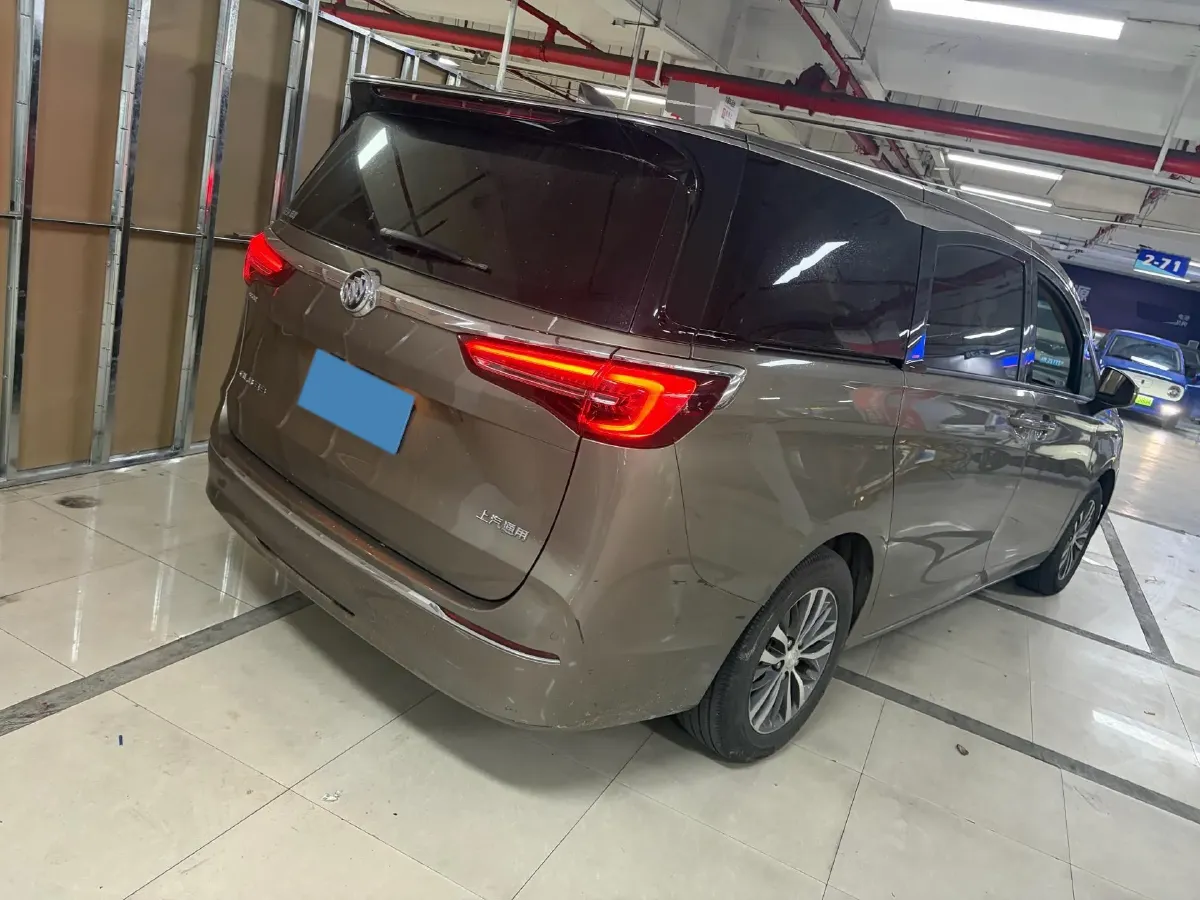 2021 Buick GL8 2.0T 237HP L4 9AT,autocango,china used car exporter,china ev exporter,chinese used car exporter,chinese used ev exporter