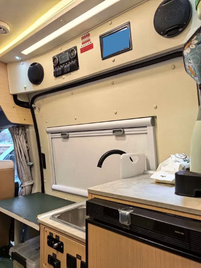 2023 MAXUS XinTu V80 2.0T 139HP L4 6MT,autocango,china used car exporter,china ev exporter,chinese used car exporter,chinese used ev exporter