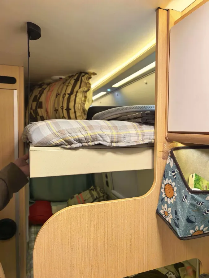 2023 MAXUS XinTu V80 2.0T 139HP L4 6MT,autocango,china used car exporter,china ev exporter,chinese used car exporter,chinese used ev exporter