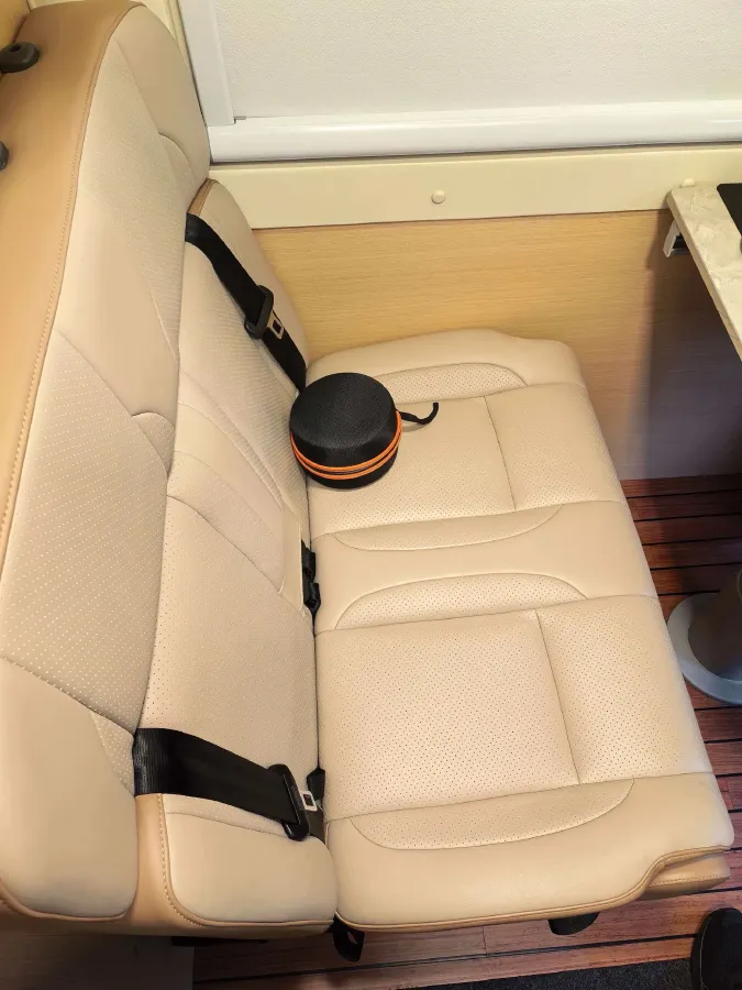 2023 MAXUS XinTu V80 2.0T 139HP L4 6MT,autocango,china used car exporter,china ev exporter,chinese used car exporter,chinese used ev exporter