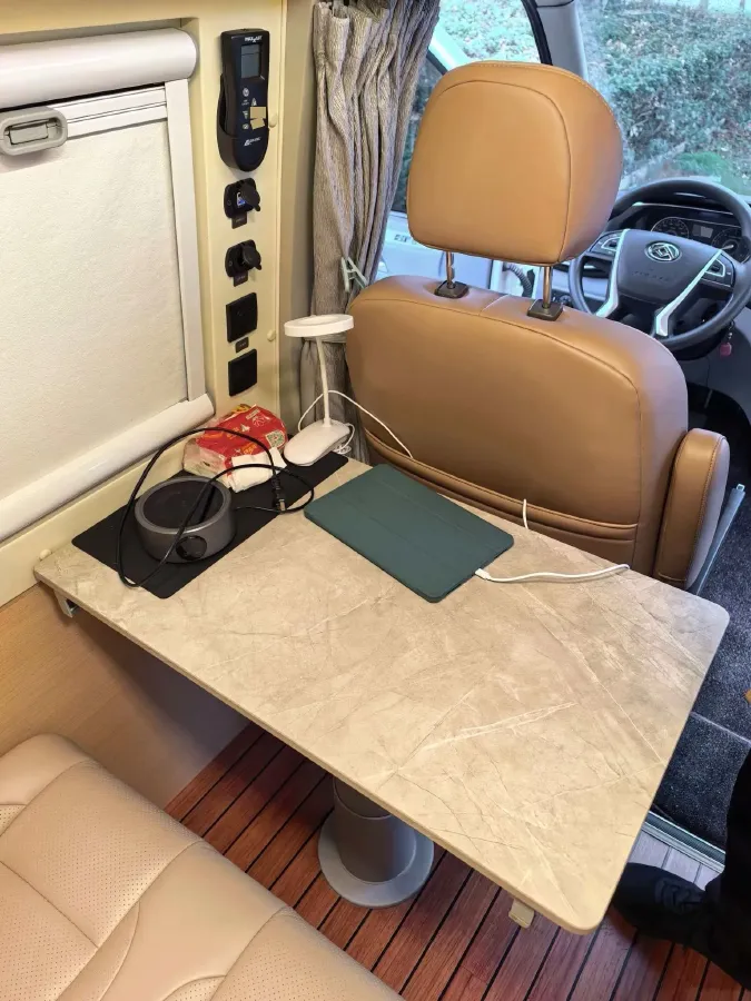 2023 MAXUS XinTu V80 2.0T 139HP L4 6MT,autocango,china used car exporter,china ev exporter,chinese used car exporter,chinese used ev exporter