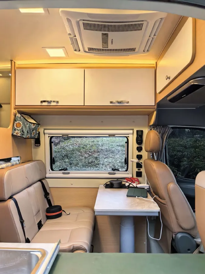 2023 MAXUS XinTu V80 2.0T 139HP L4 6MT,autocango,china used car exporter,china ev exporter,chinese used car exporter,chinese used ev exporter