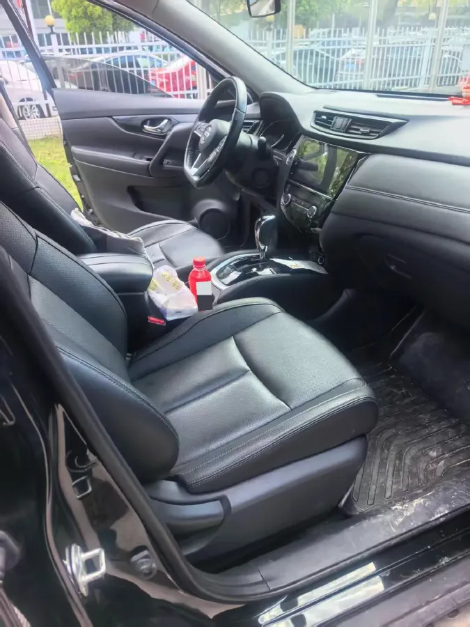 2021 Nissan X-Trail 2.0L 151HP L4 CVT,autocango,china used car exporter,china ev exporter,chinese used car exporter,chinese used ev exporter