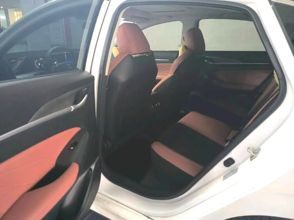 2023 ChangAn Eado 1.4T 160HP L4 7DCT,autocango,china used car exporter,china ev exporter,chinese used car exporter,chinese used ev exporter