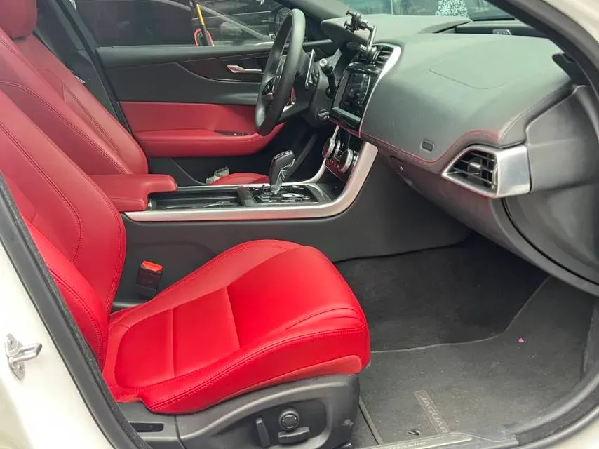 2021 Jaguar XEL 2.0T 250HP L4 8AT,autocango,china used car exporter,china ev exporter,chinese used car exporter,chinese used ev exporter