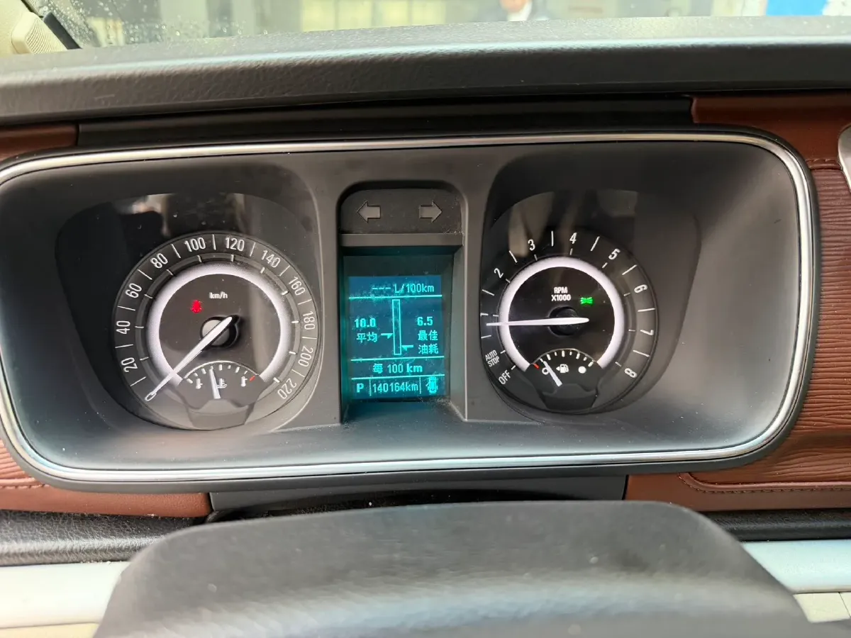 2018 Buick GL8 2.0T 260HP L4 6AT,autocango,china used car exporter,china ev exporter,chinese used car exporter,chinese used ev exporter