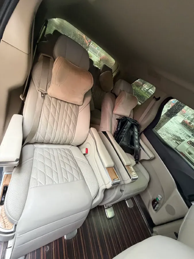 2018 Buick GL8 2.0T 260HP L4 6AT,autocango,china used car exporter,china ev exporter,chinese used car exporter,chinese used ev exporter