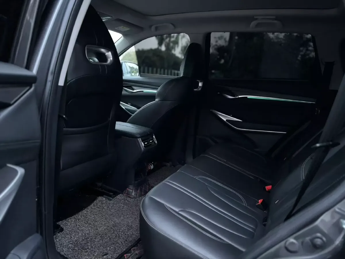 2020 ChangAn CS75 Plus 2.0T 233HP L4 8AT,autocango,china used car exporter,china ev exporter,chinese used car exporter,chinese used ev exporter