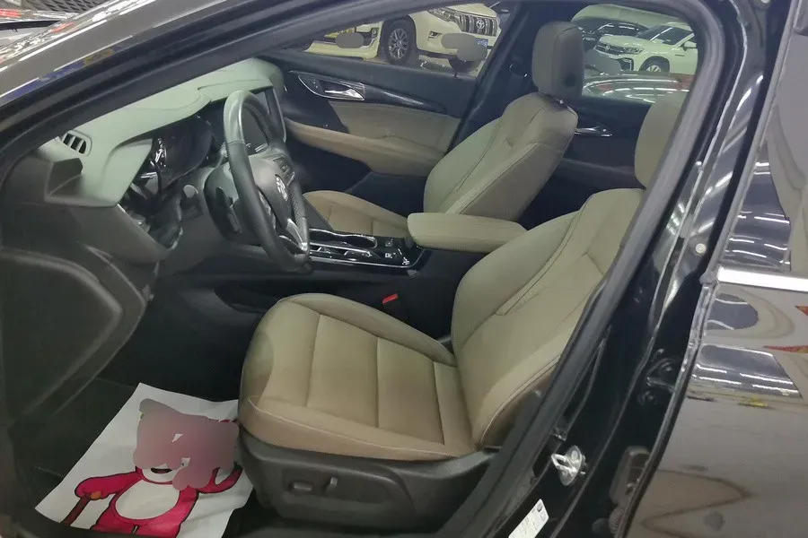 2021 Buick EnvisionPlus 1.5T 169HP L4 7DCT,autocango,china used car exporter,china ev exporter,chinese used car exporter,chinese used ev exporter