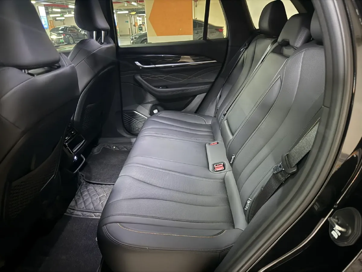 2025 Geely Monjaro 2.0T 238HP L4 8AT,autocango,china used car exporter,china ev exporter,chinese used car exporter,chinese used ev exporter