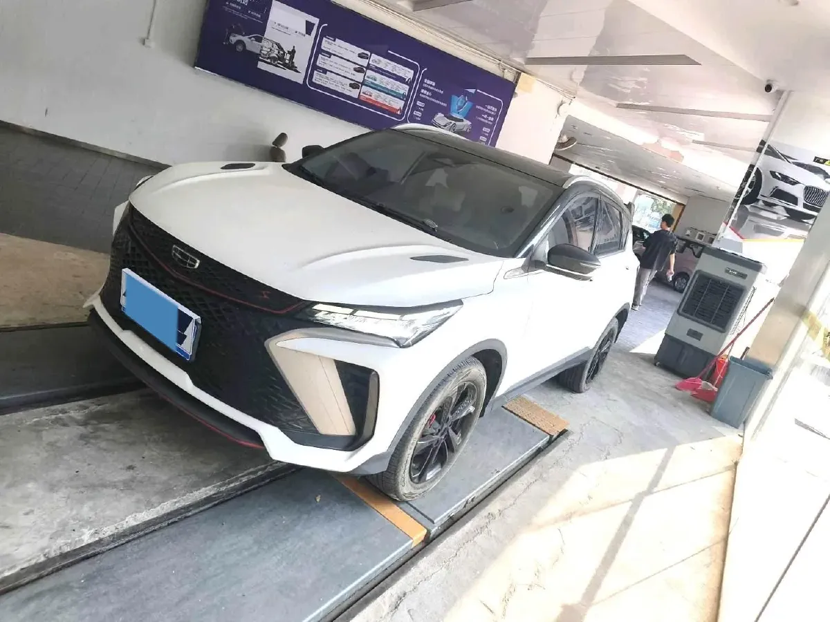 2022 Geely Coolray 1.5T 181HP L4 7DCT,autocango,china used car exporter,china ev exporter,chinese used car exporter,chinese used ev exporter