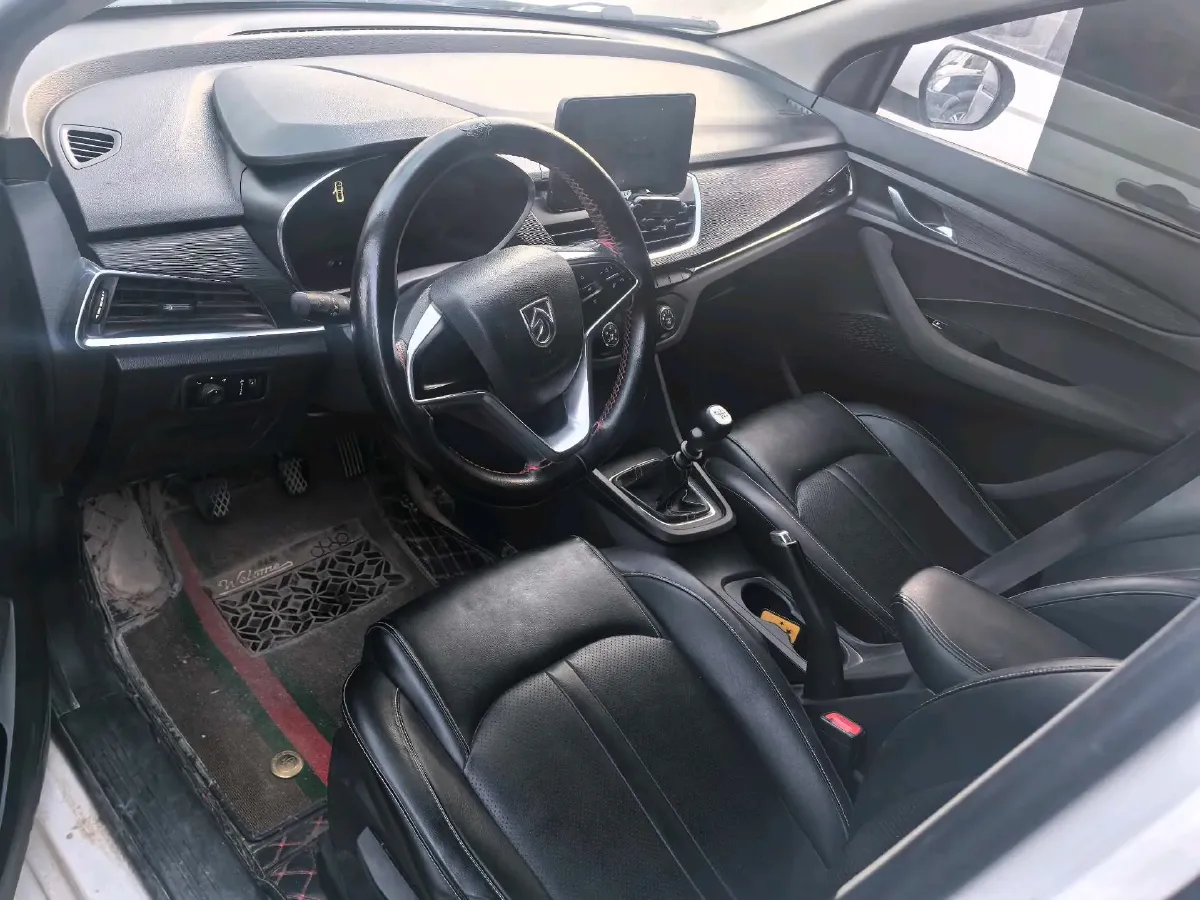 2018 BaoJun 360 1.5L 112HP L4 6MT,autocango,china used car exporter,china ev exporter,chinese used car exporter,chinese used ev exporter