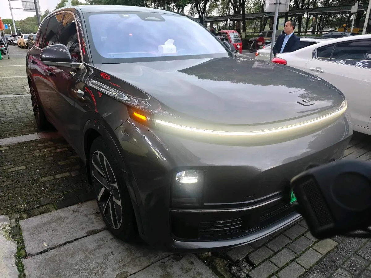 2024 Li L7 Range Extended 154HP REEV 42.8KWH,autocango,china used car exporter,china ev exporter,chinese used car exporter,chinese used ev exporter