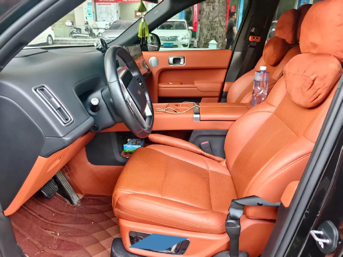 2023 Li L8 Range Extended 154HP REEV 40.9KWH,autocango,china used car exporter,china ev exporter,chinese used car exporter,chinese used ev exporter