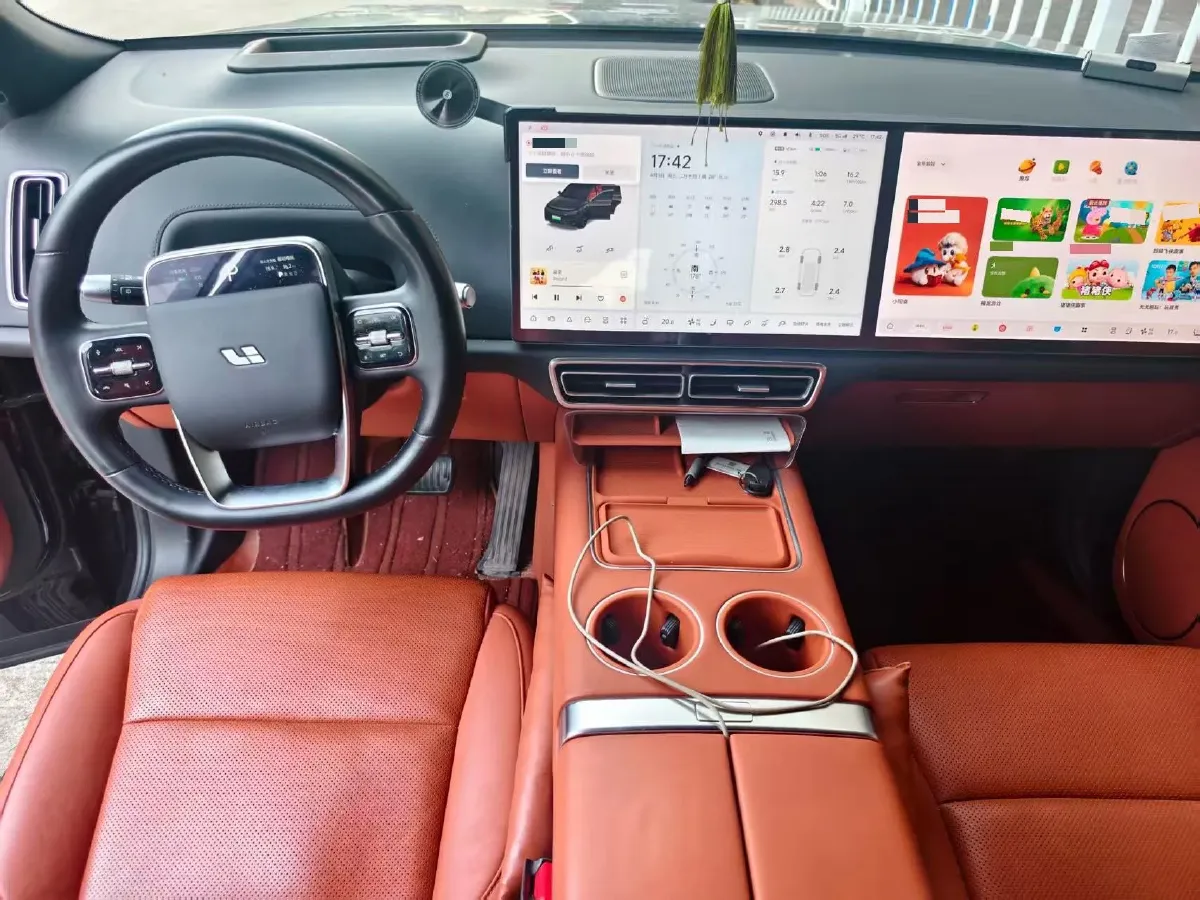 2023 Li L8 Range Extended 154HP REEV 40.9KWH,autocango,china used car exporter,china ev exporter,chinese used car exporter,chinese used ev exporter