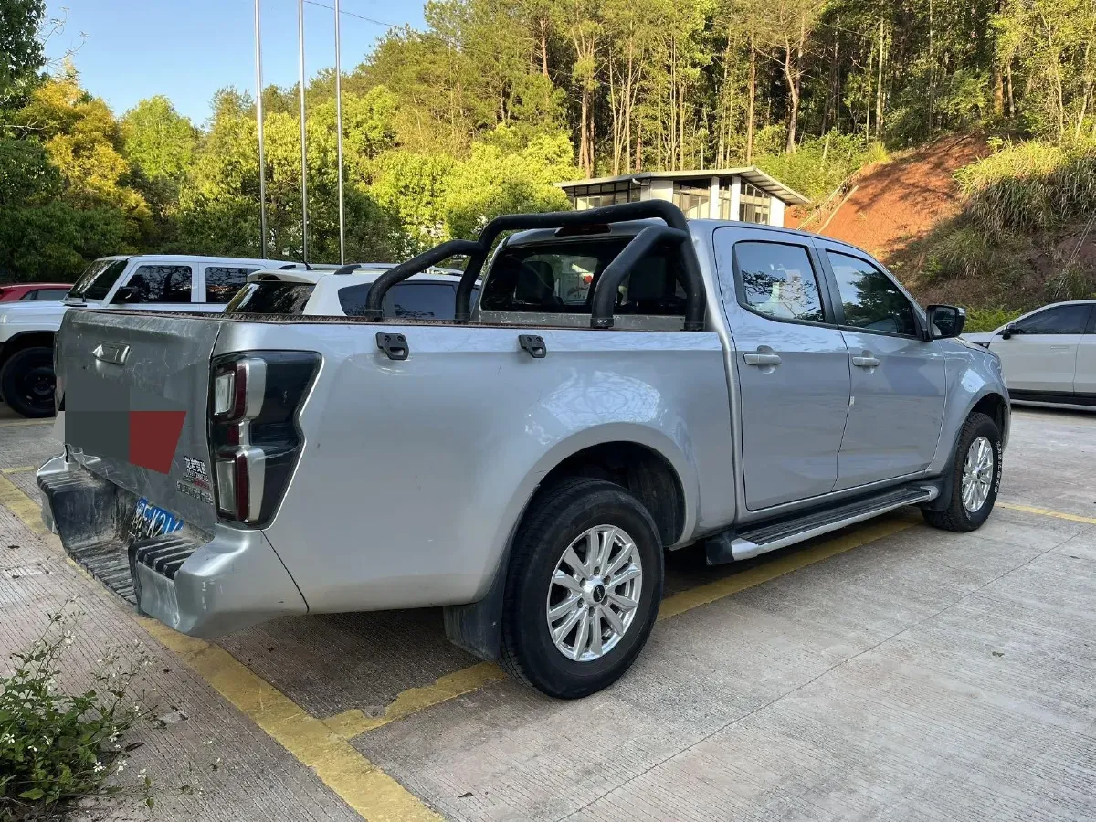 2023 JMC YuHu 7 2.0T 141HP L4 8AT,autocango,china used car exporter,china ev exporter,chinese used car exporter,chinese used ev exporter