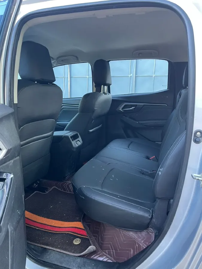 2023 JMC YuHu 7 2.0T 141HP L4 8AT,autocango,china used car exporter,china ev exporter,chinese used car exporter,chinese used ev exporter