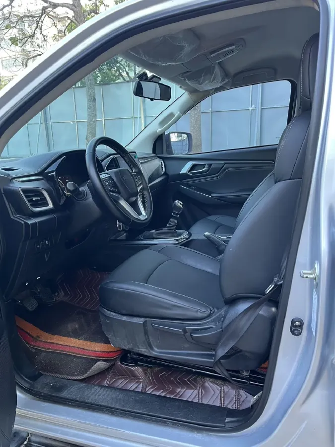 2023 JMC YuHu 7 2.0T 141HP L4 8AT,autocango,china used car exporter,china ev exporter,chinese used car exporter,chinese used ev exporter