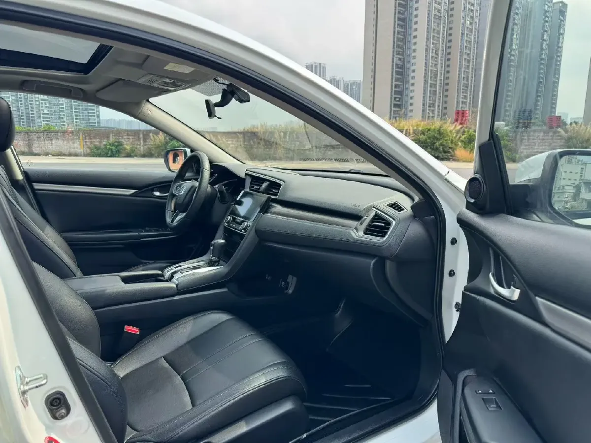 2019 Honda Civic 1.5T 177HP L4 CVT,autocango,china used car exporter,china ev exporter,chinese used car exporter,chinese used ev exporter