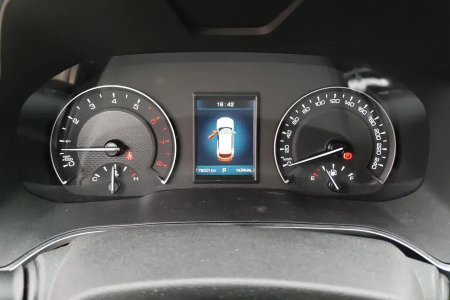 2017 WEY VV5 2.0T 197HP L4 7DCT,autocango,china used car exporter,china ev exporter,chinese used car exporter,chinese used ev exporter