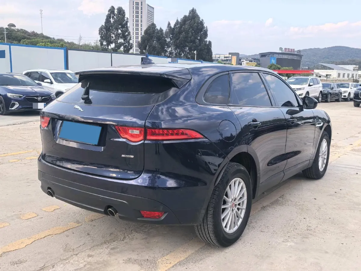 2018 Jaguar F-PACE 2.0T 250HP L4 8AT,autocango,china used car exporter,china ev exporter,chinese used car exporter,chinese used ev exporter