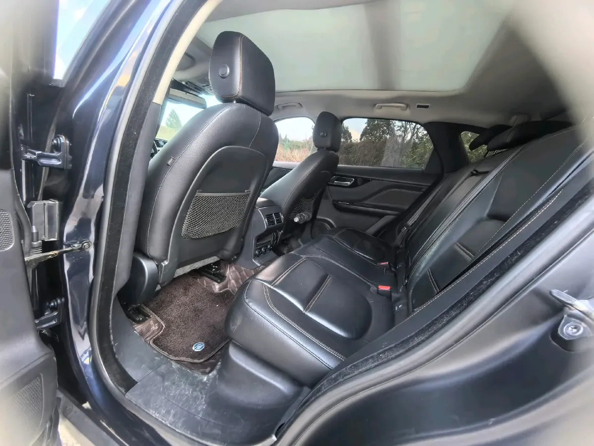 2018 Jaguar F-PACE 2.0T 250HP L4 8AT,autocango,china used car exporter,china ev exporter,chinese used car exporter,chinese used ev exporter