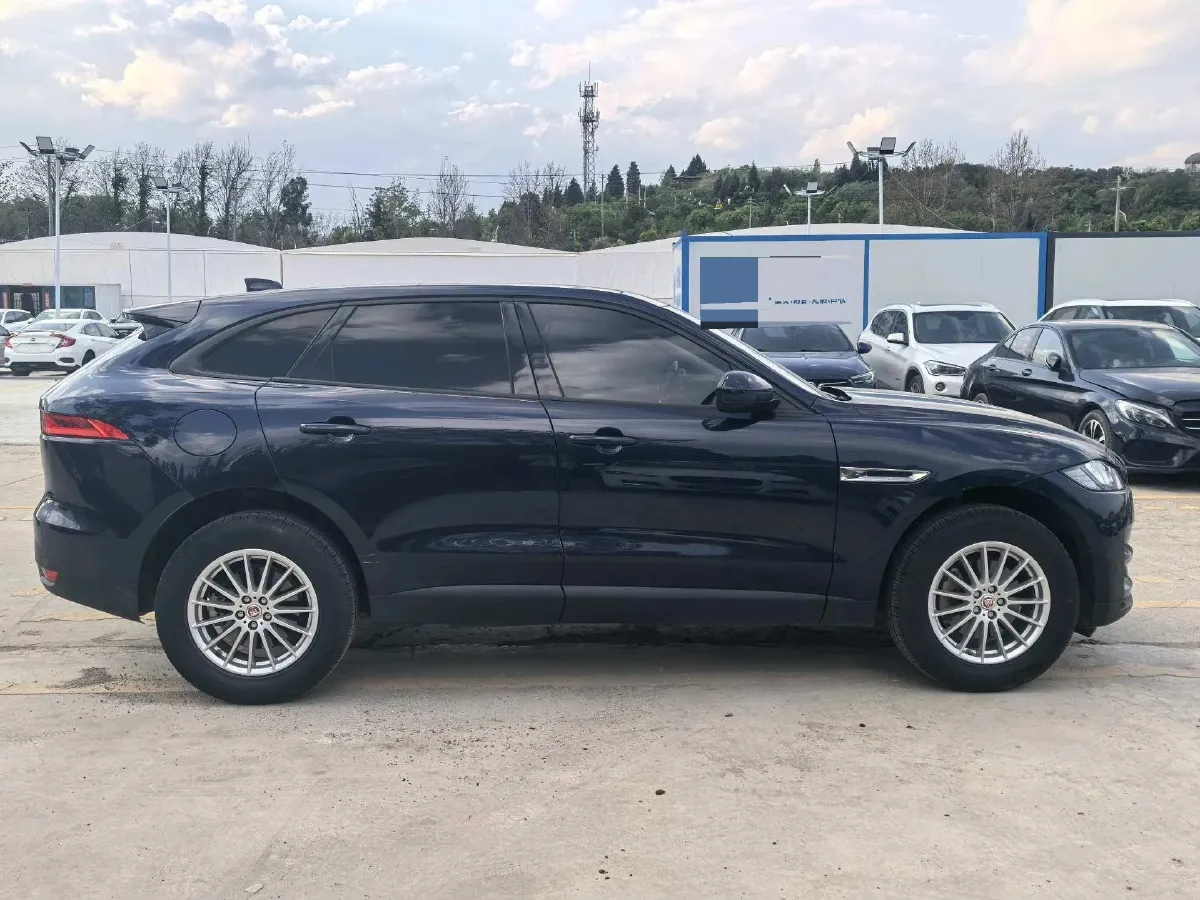 2018 Jaguar F-PACE 2.0T 250HP L4 8AT,autocango,china used car exporter,china ev exporter,chinese used car exporter,chinese used ev exporter