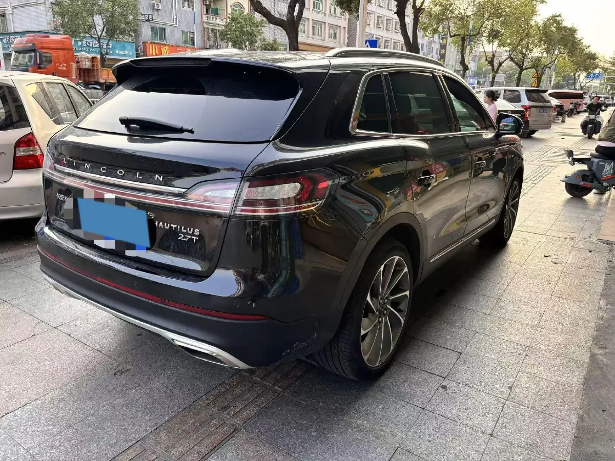2021 Lincoln Nautilus 2.7T 322HP V6 8AT,autocango,china used car exporter,china ev exporter,chinese used car exporter,chinese used ev exporter
