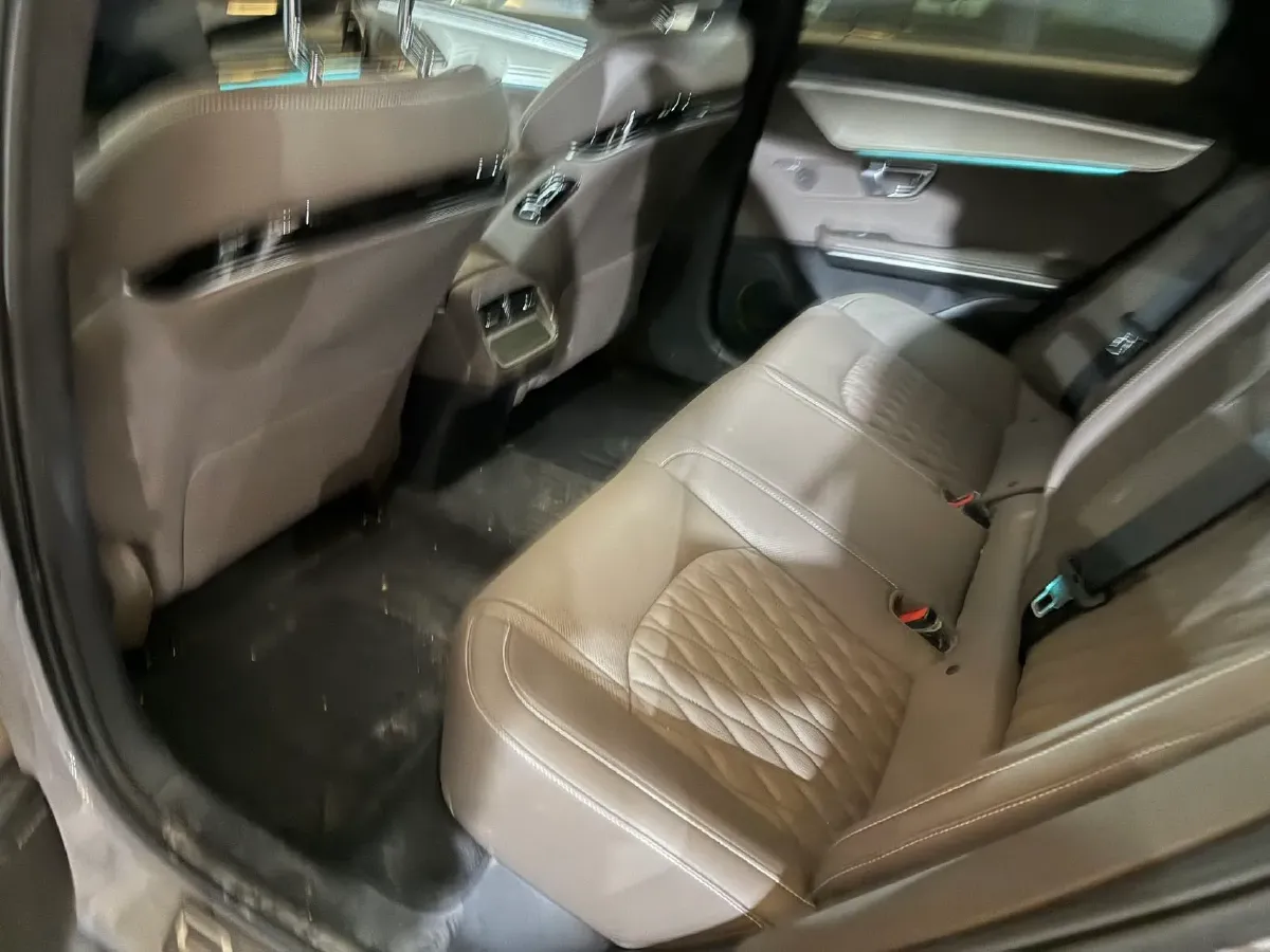 2025 BYD Han 1.5T 156HP L4 E-CVT PHEV,autocango,china used car exporter,china ev exporter,chinese used car exporter,chinese used ev exporter