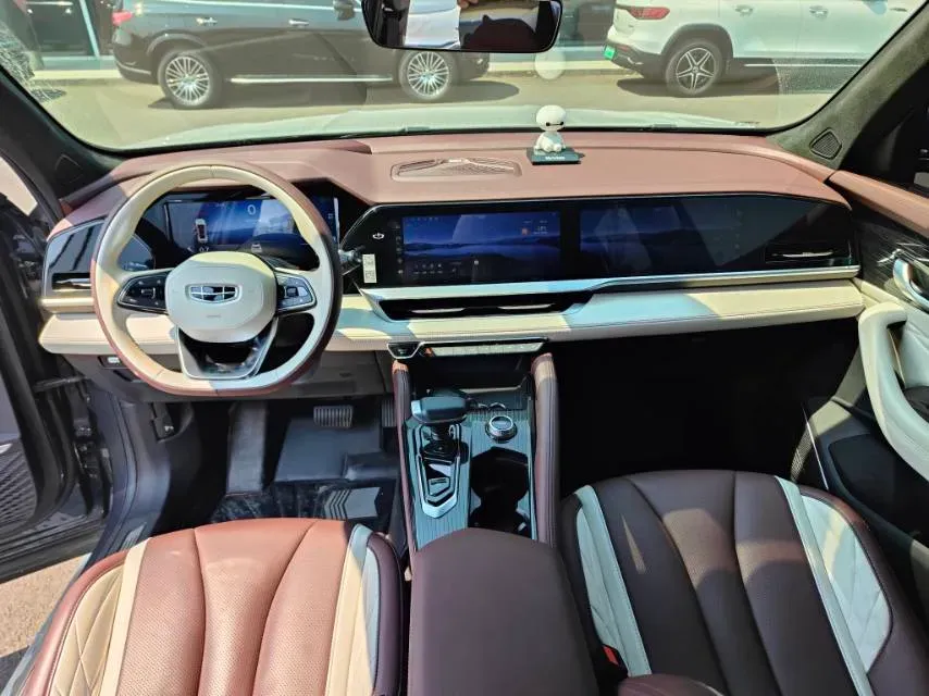 2021 Geely Monjaro 2.0T 218HP L4 7DCT,autocango,china used car exporter,china ev exporter,chinese used car exporter,chinese used ev exporter