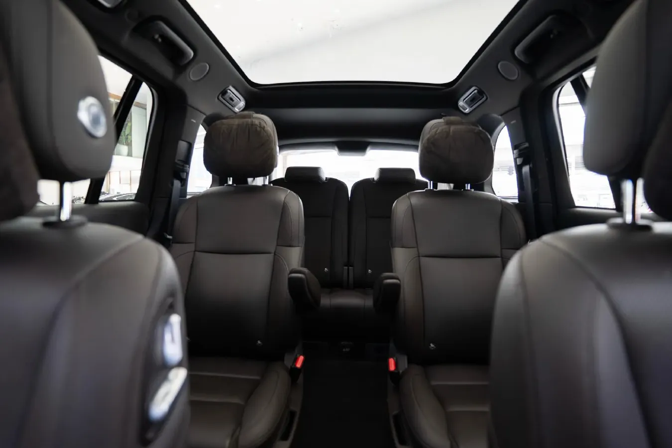 2023 Li L8 Range Extended 154HP REEV 40.9KWH,autocango,china used car exporter,china ev exporter,chinese used car exporter,chinese used ev exporter